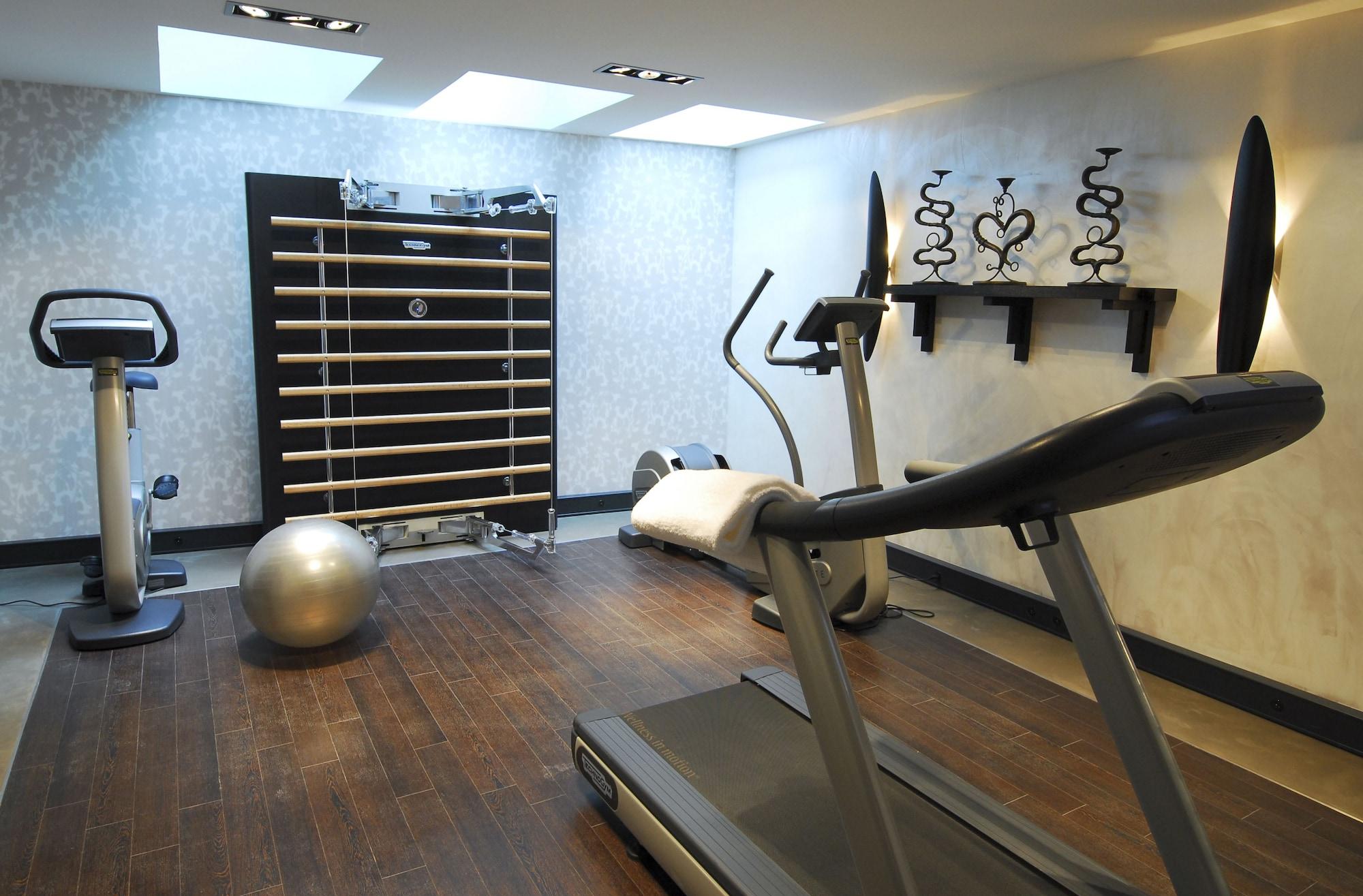 Gimnasio Eastwest Hotel by Malone