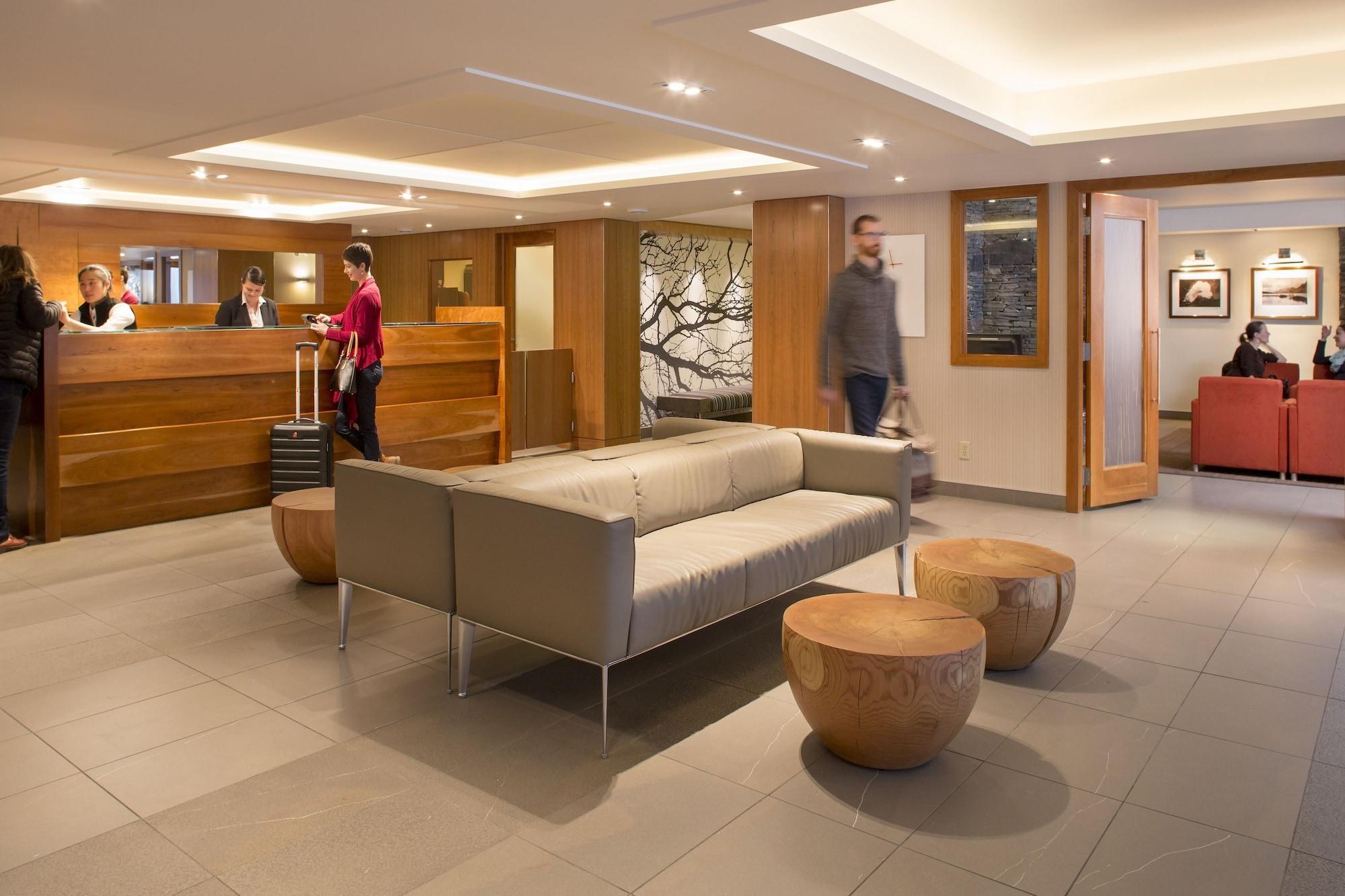 Vista Lobby Banff Aspen Lodge