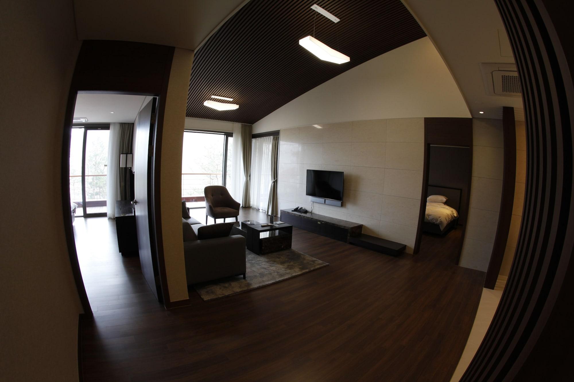 Equipamiento de Habitación Pinehills Hotel