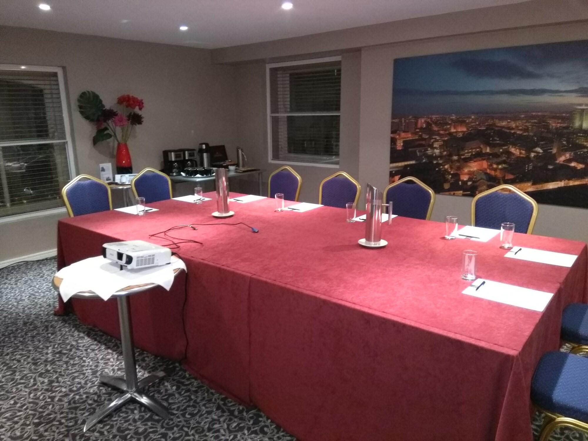 Sala de Reuniones The Royal Hotel Cardiff