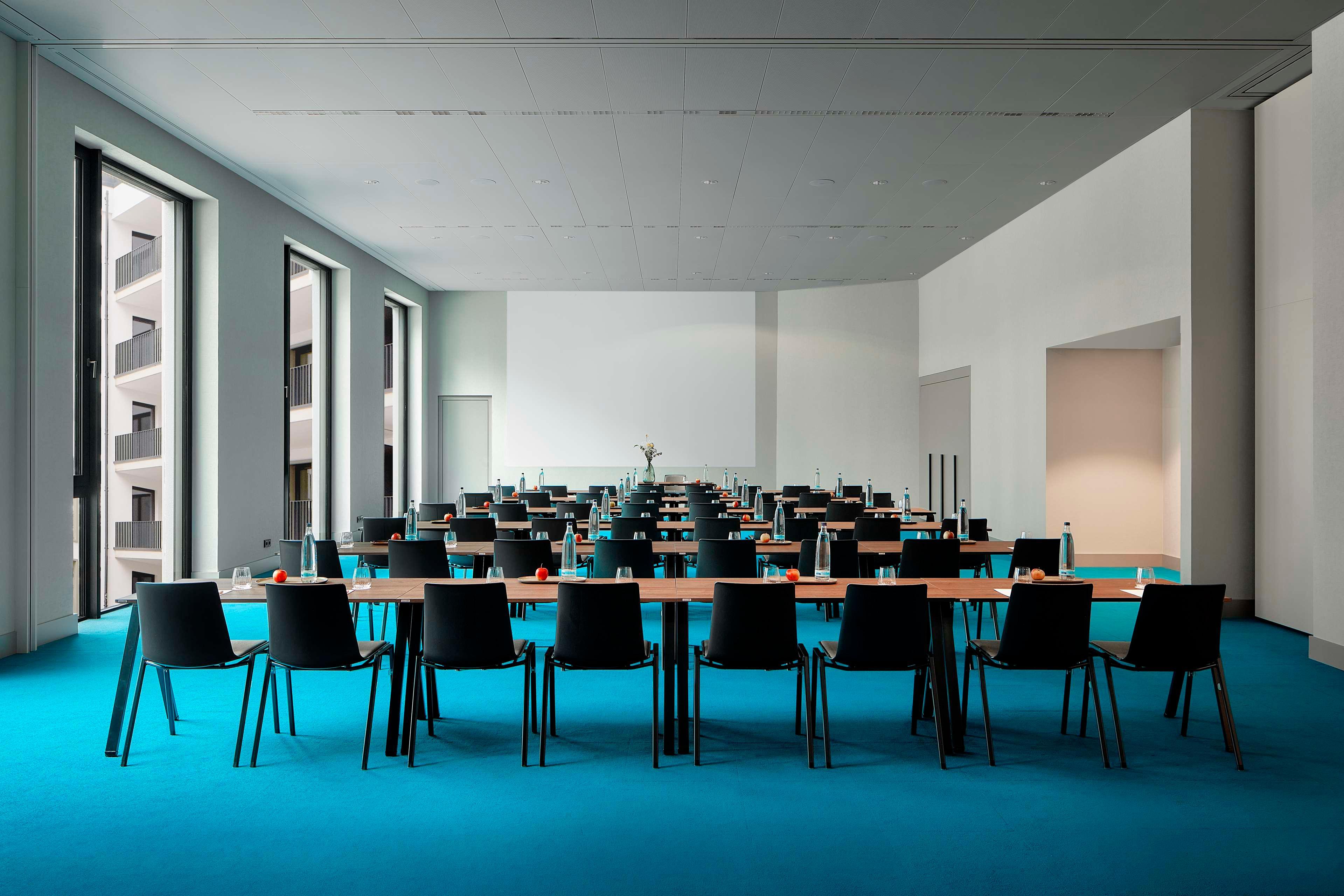 Sala de Reuniones NH Collection Frankfurt Spin Tower