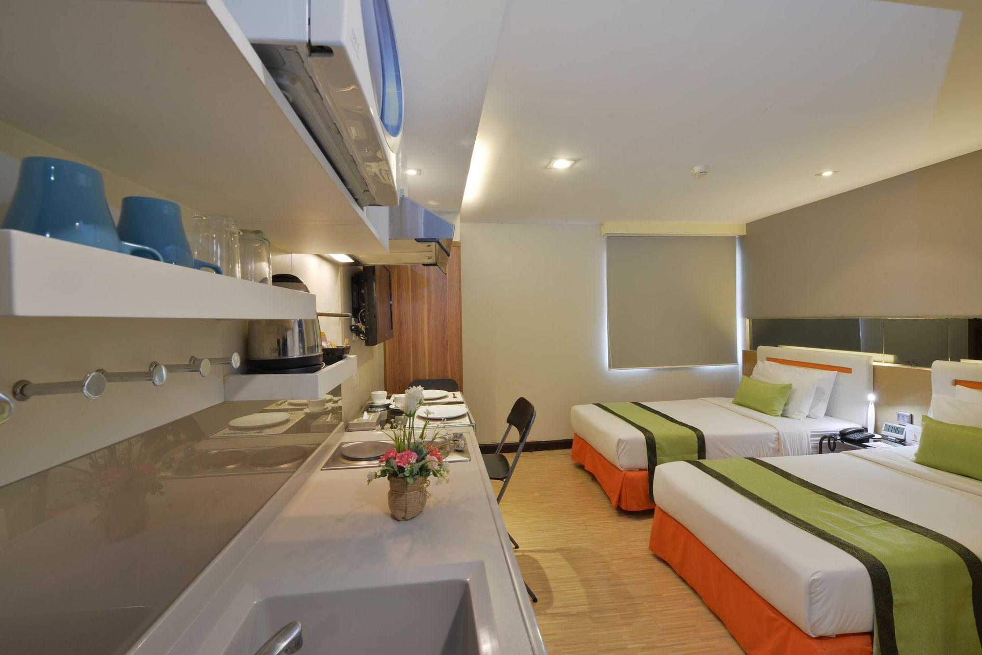 Varios Arawana Express Phromphong