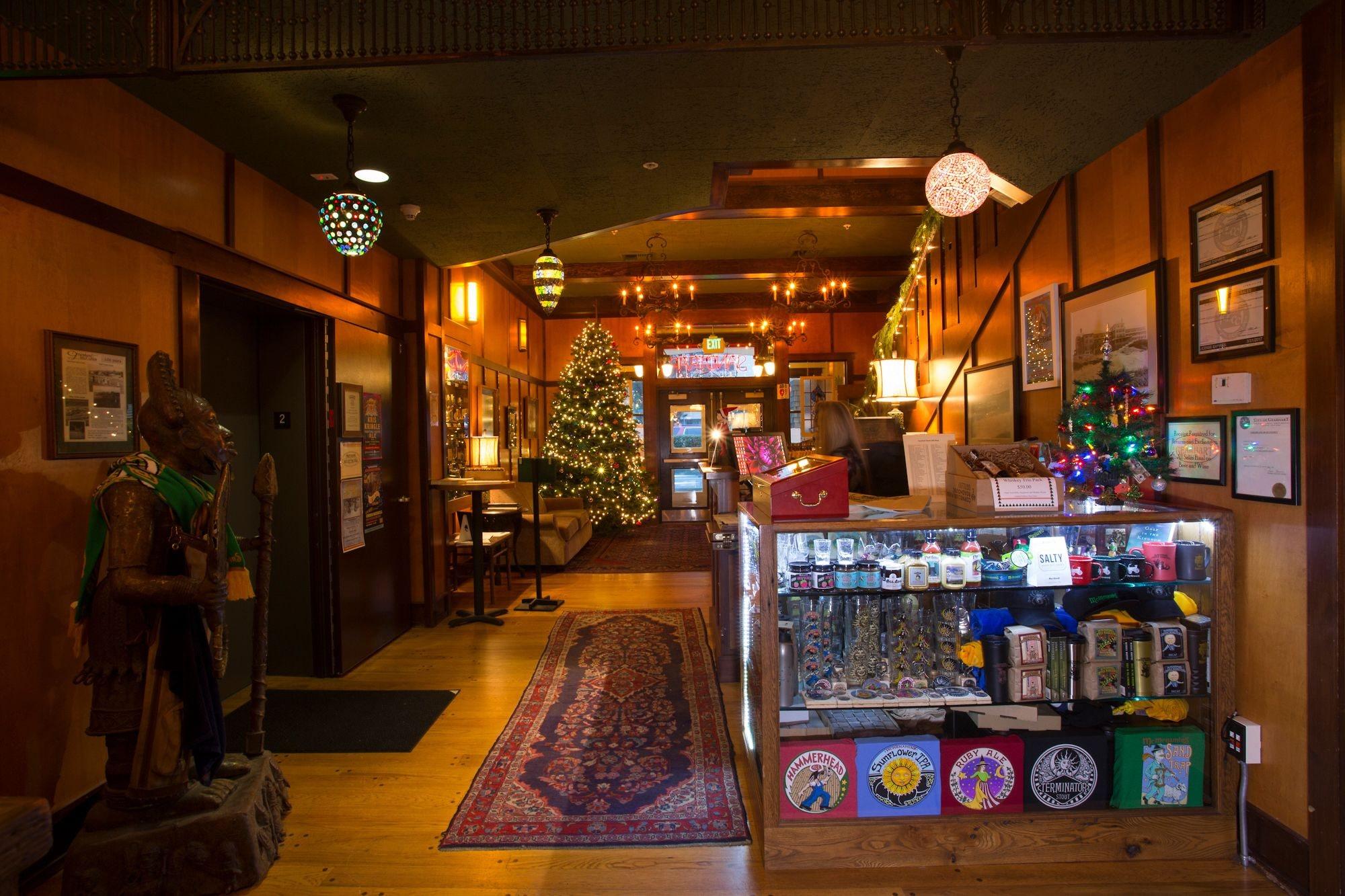 Vista Lobby McMenamins Gearhart Hotel