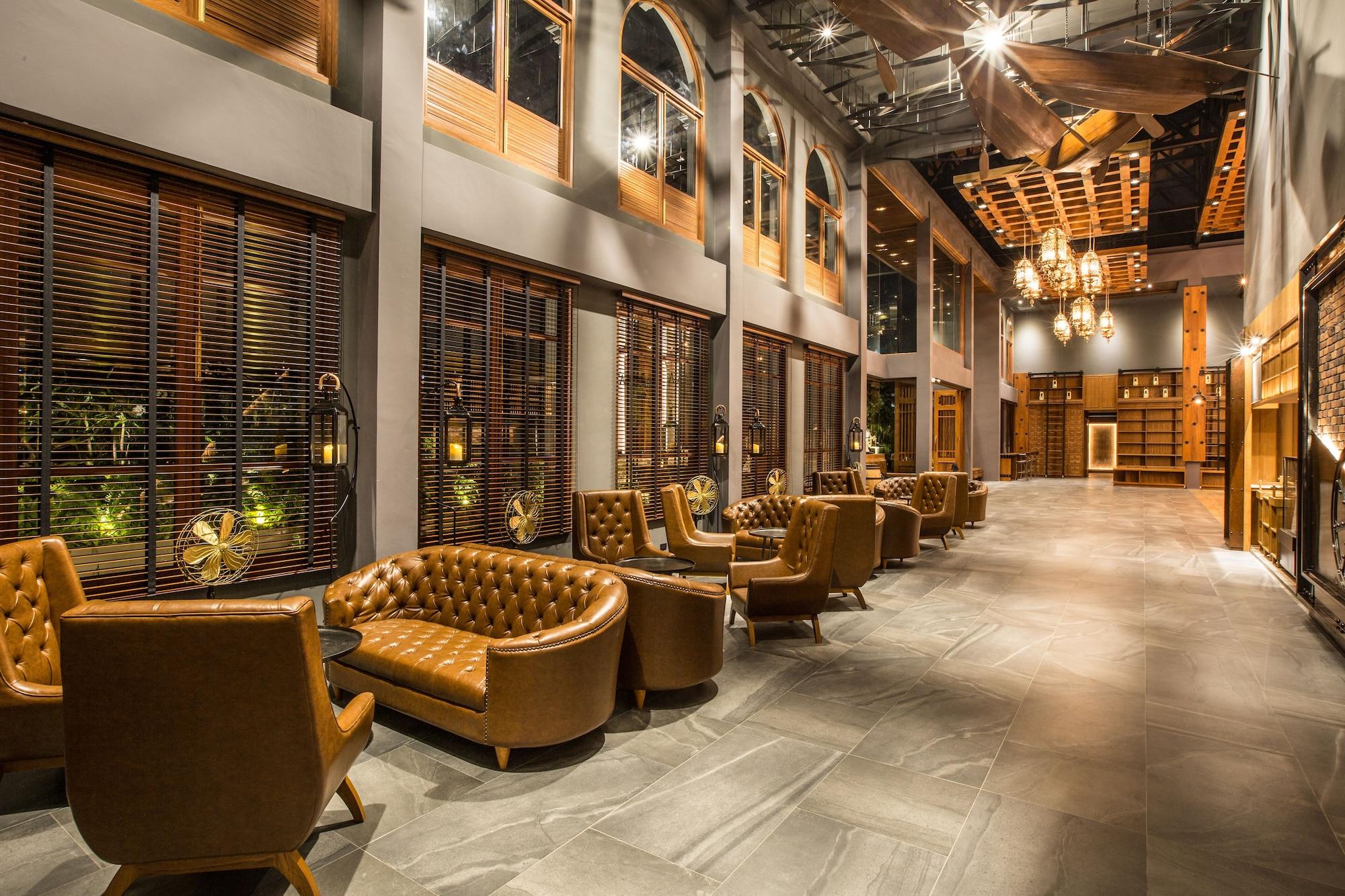 Vista Lobby Aurico Kata Resort & Spa