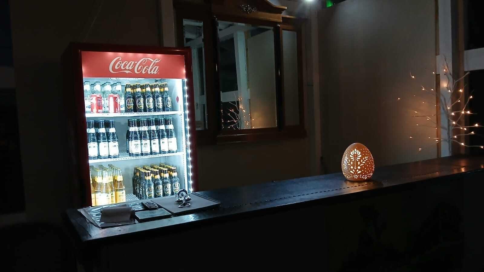 Bar/Salón Bamboleo Inn Belize