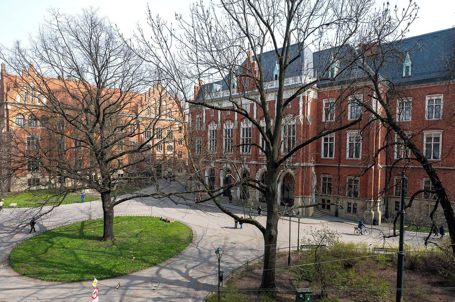 Vista Exterior Trzy Kafki