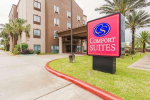 Alojamiento - Comfort Suites Beaumont I-10