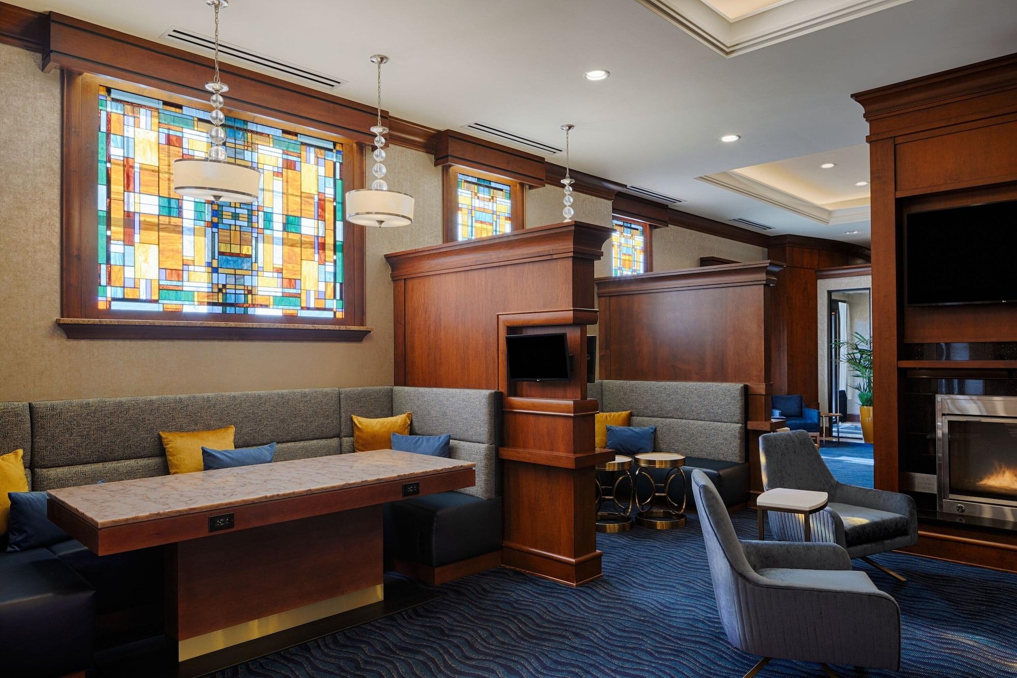 Vista Lobby Residence Inn by Marriott Cincinnati Downtown/The Phelps