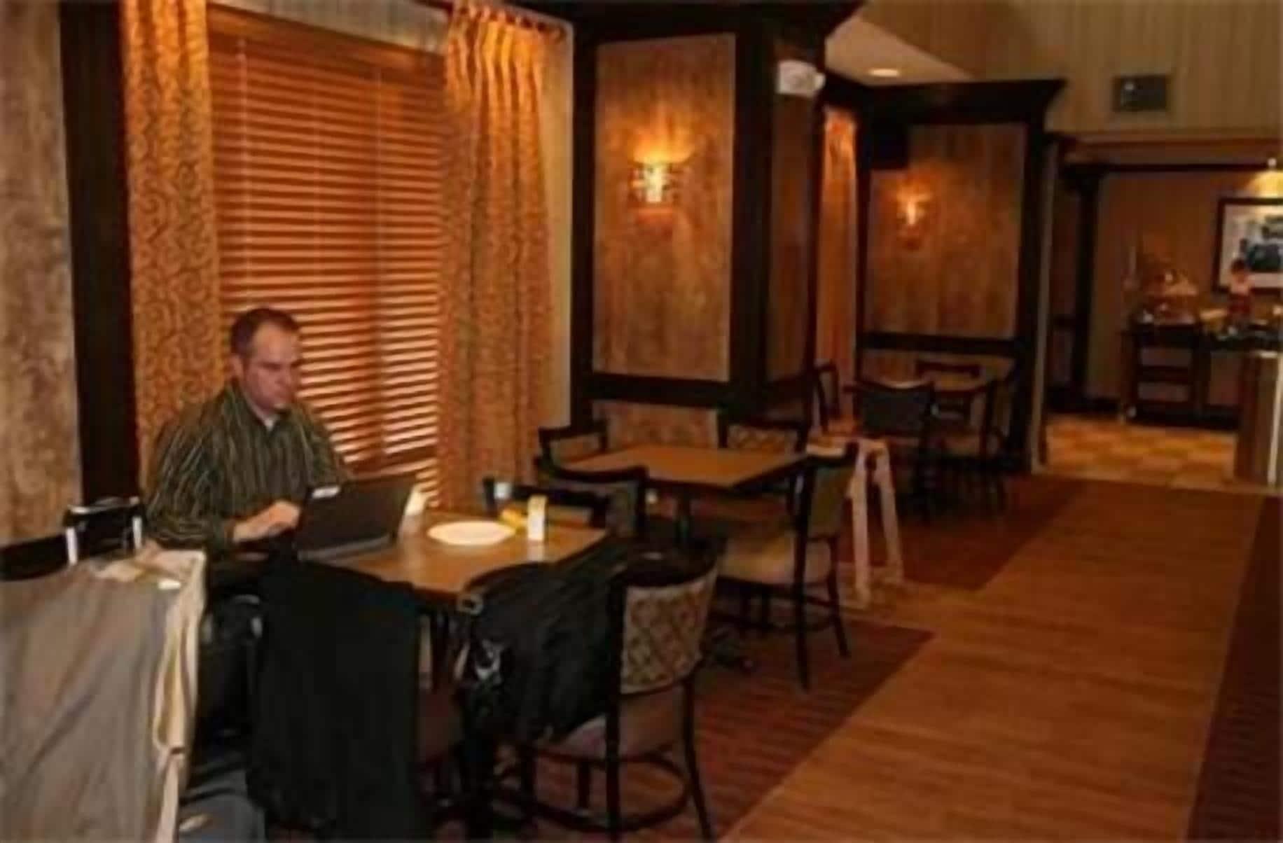 Restaurant Hampton Inn & Suites New Castle