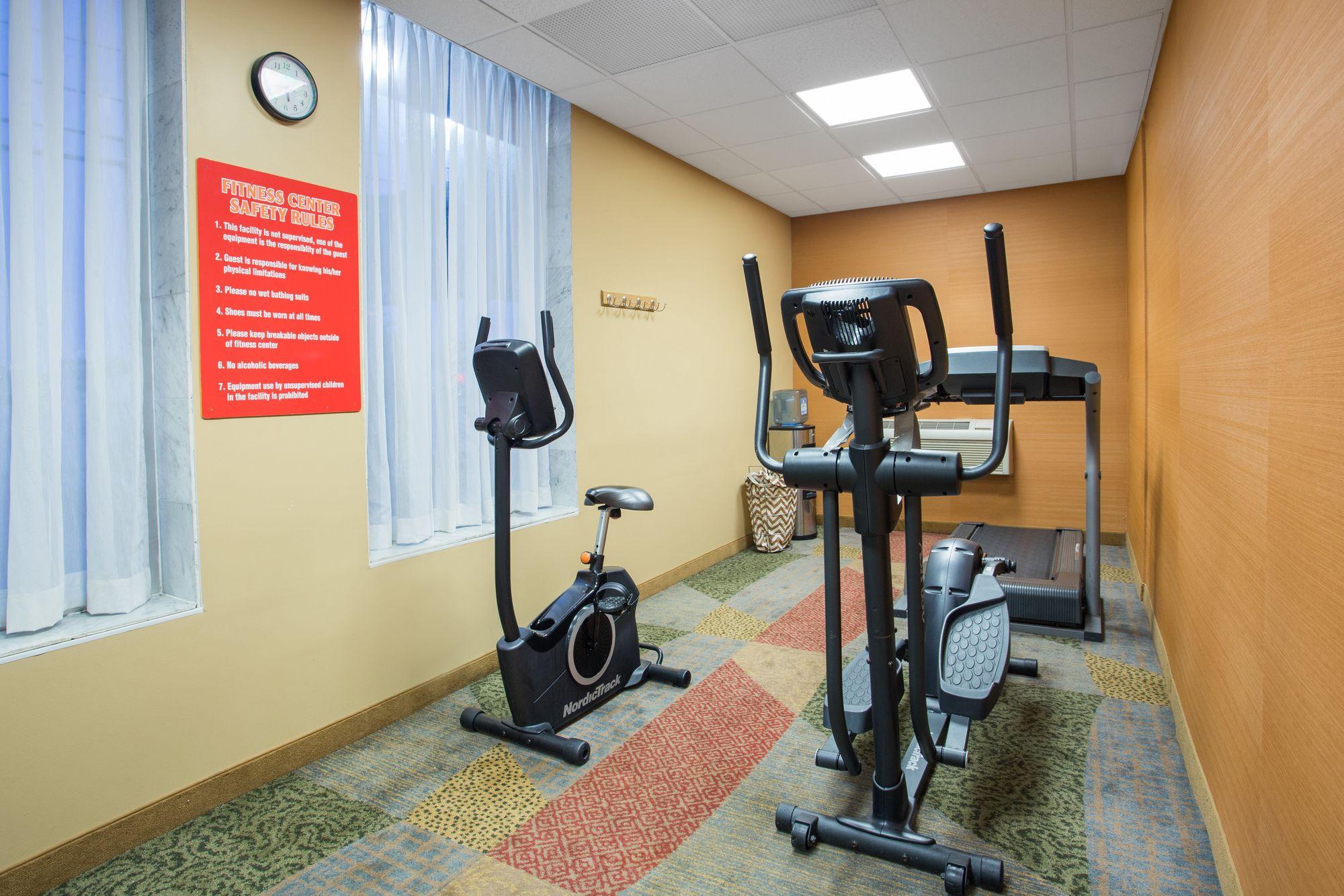 Gimnasio Super 8 Williamsville/Buffalo Airport