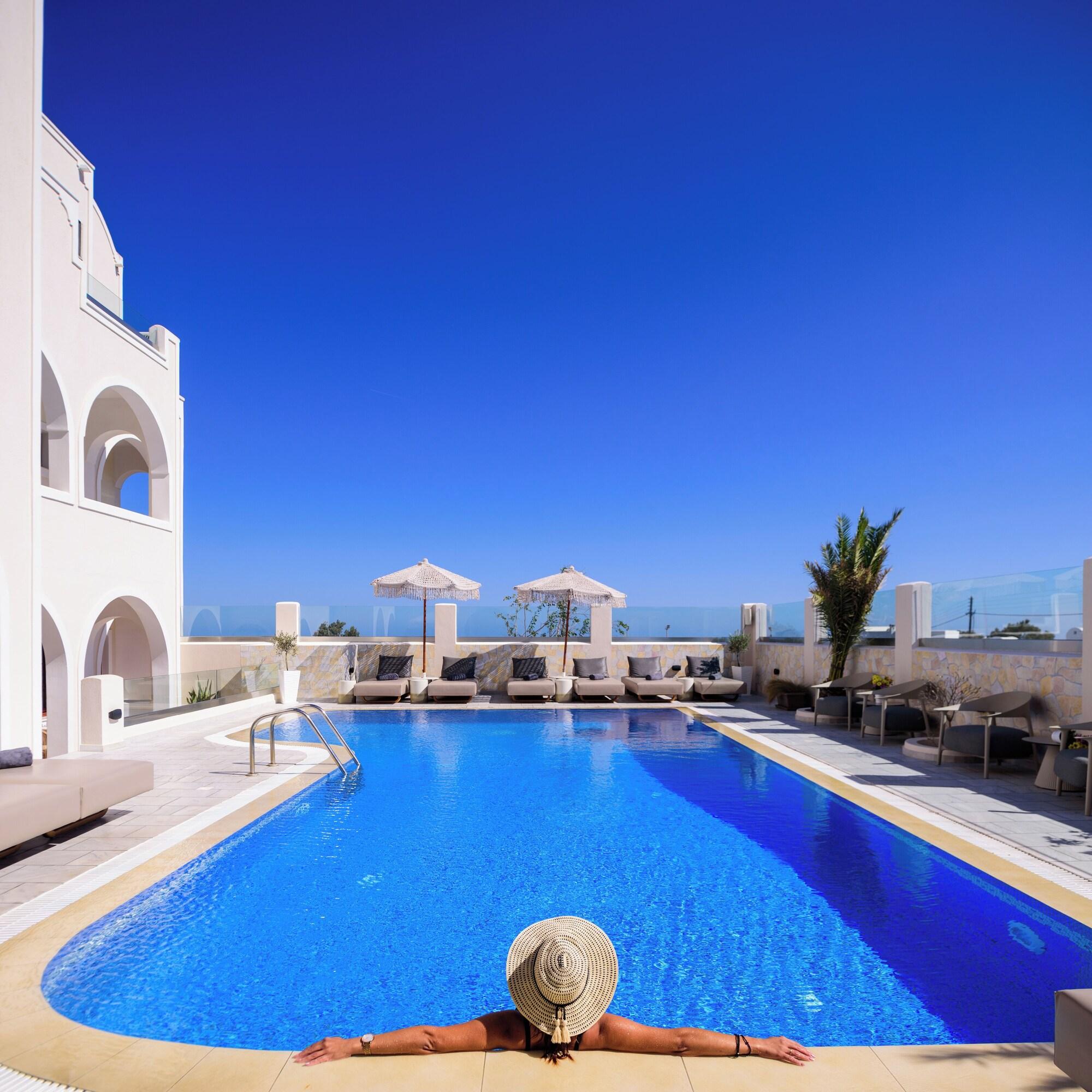 Varios Astir Thira