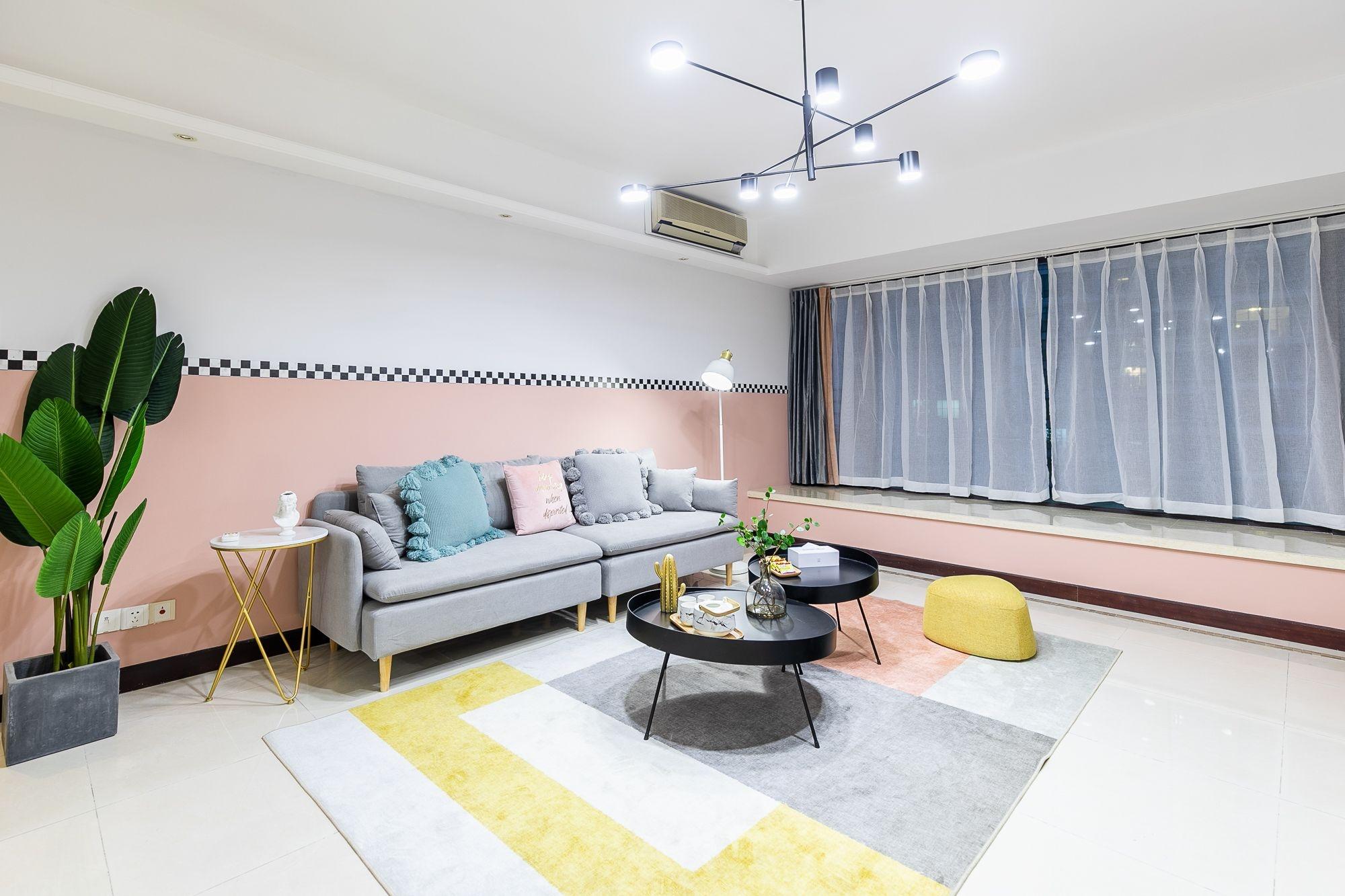 Comodidades del Alojamiento Locals Boutique Apartment Huafa Plaza 19