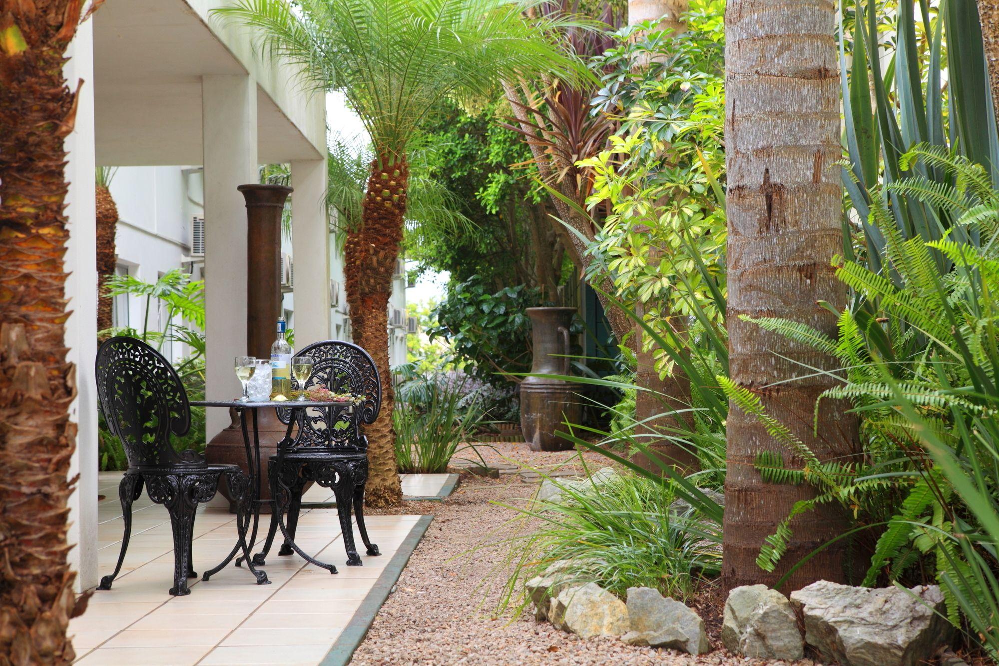 Varios Protea Hotel Outeniqua