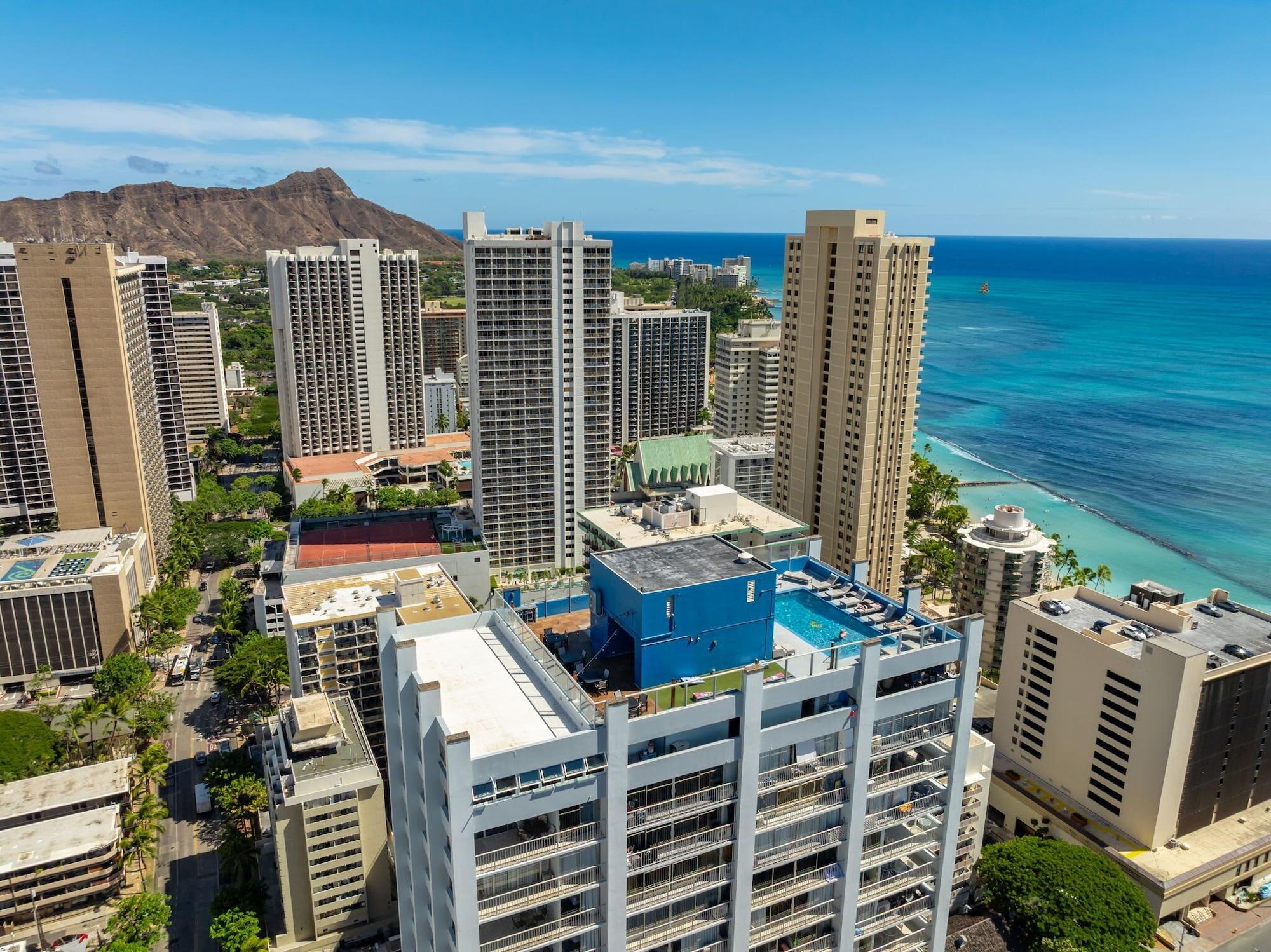 Vista Exterior Newly Innovated Oceanview Beach Condo - Sauna Pool
