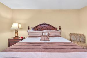 Alquiler Vacacional - The Cure Lounge "Your away from home Antidote"