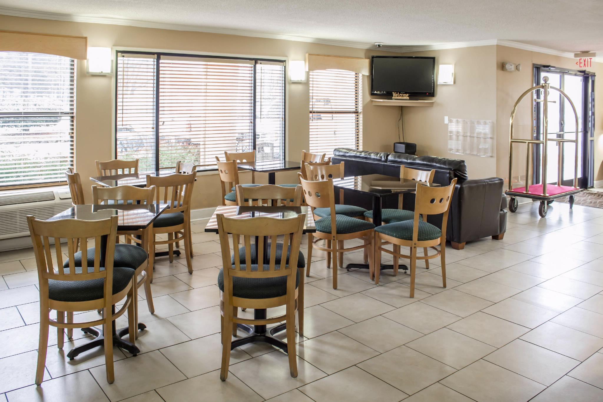 Restaurant Quality Inn Washington NC