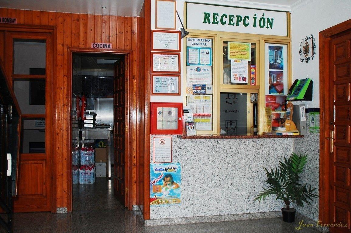 Vista Lobby Mary Tere
