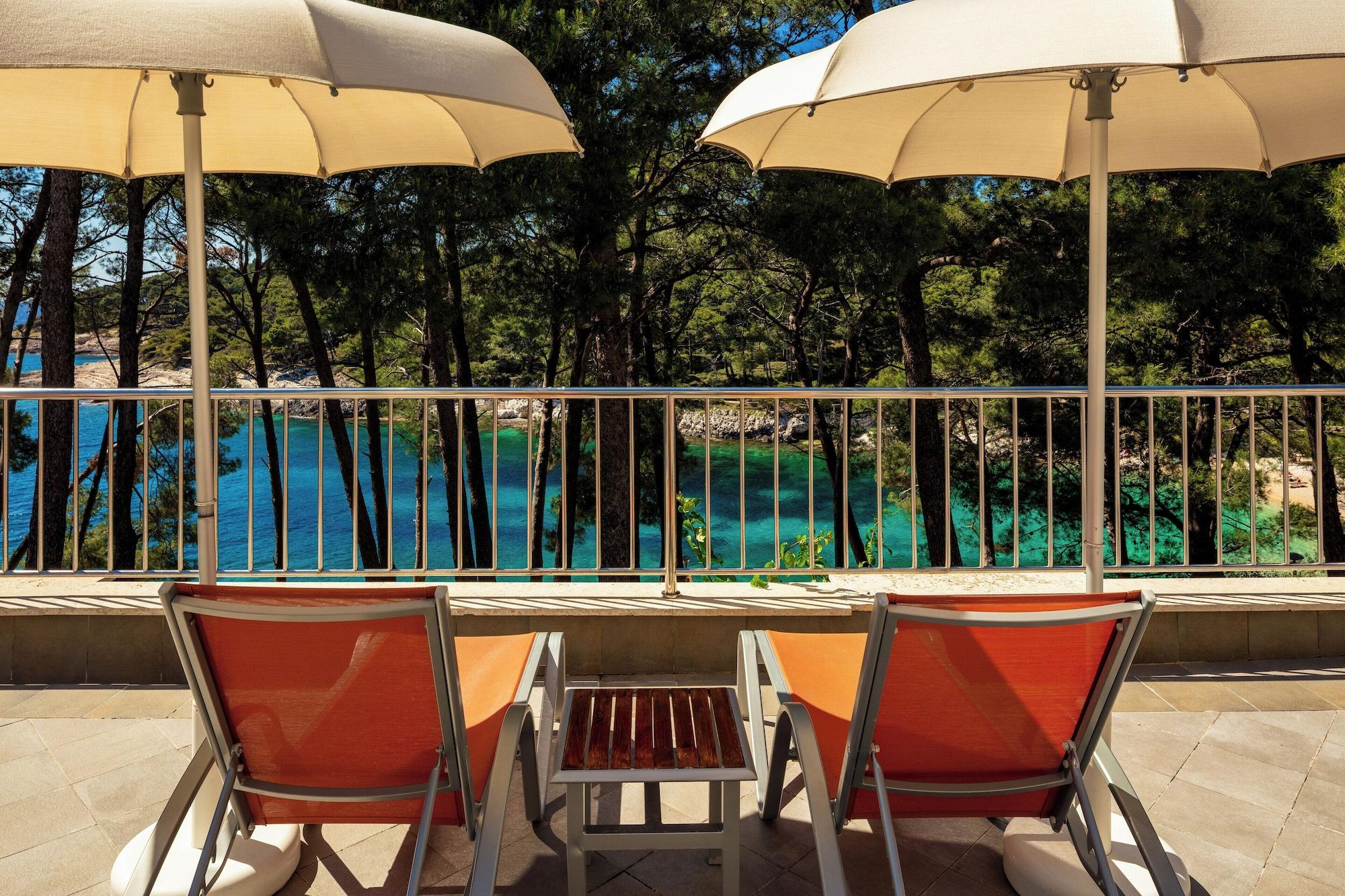 Vista Piscina Hotel Aurora