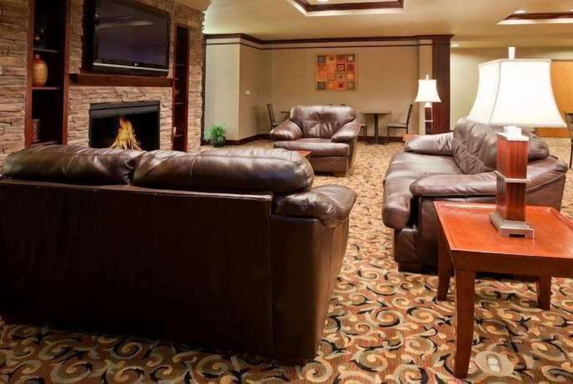 Vista Lobby Baymont Inn and Suites by Wyndham Sturgis