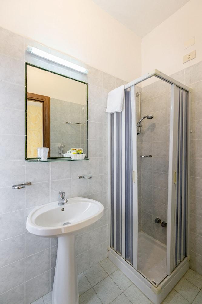 Baño Hotel Nobile