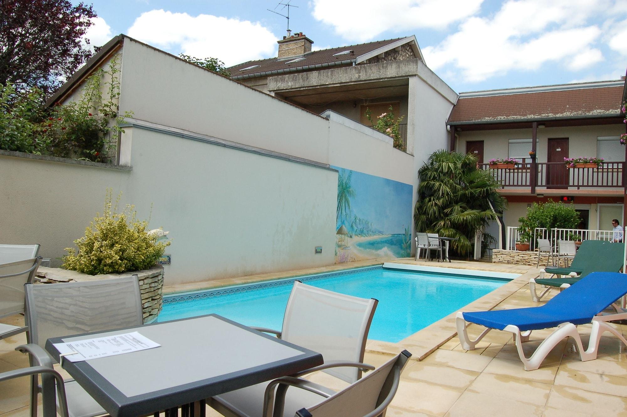 Bar/Salón Logis Hôtel Au Tambour