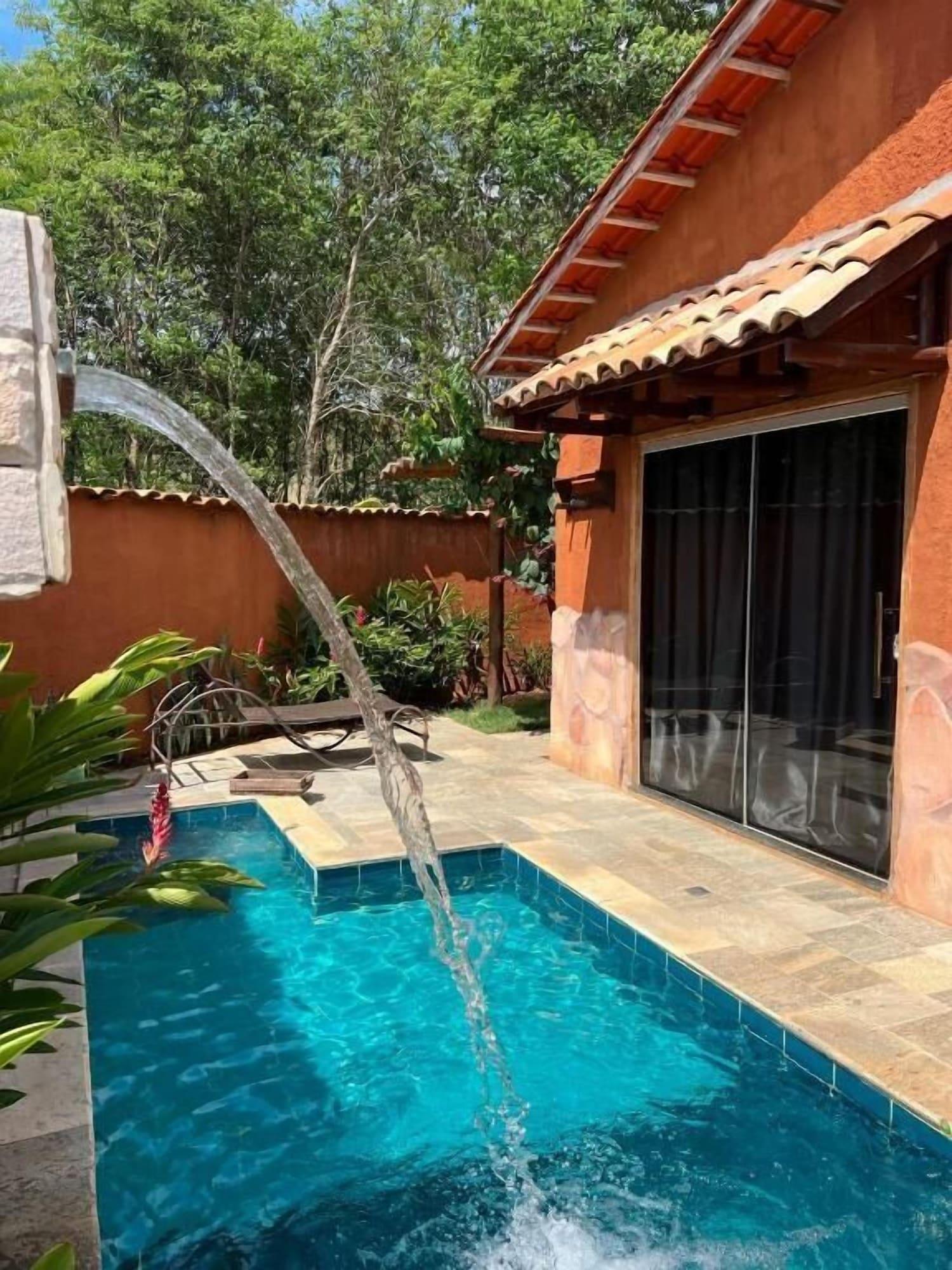 Vista Piscina Pousada Chalés na Roça