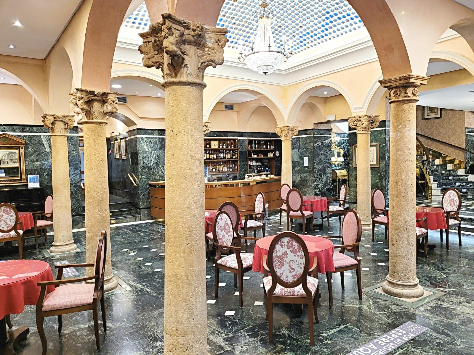 Bar/Salón Hotel Imperial