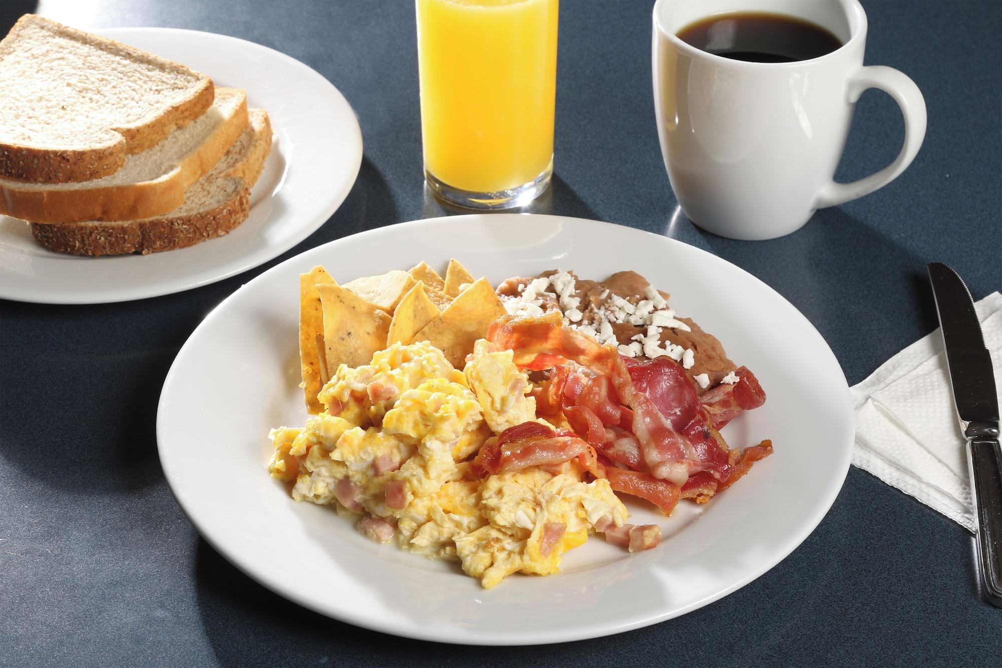 Restaurant Holiday Inn Express Monterrey Galerias by IHG