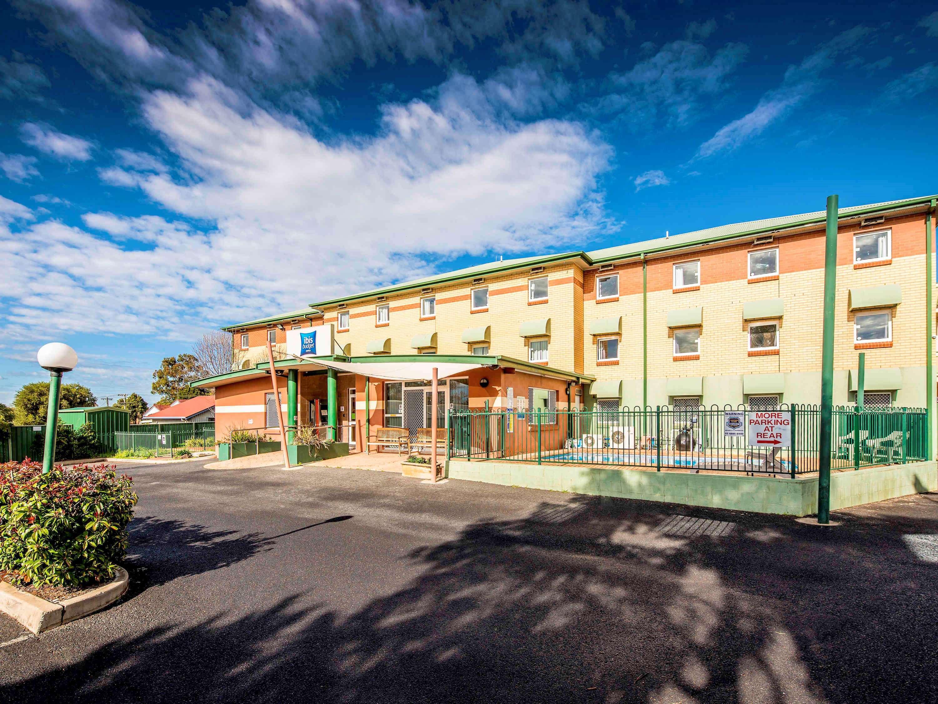 Vista Exterior Ibis Budget Dubbo