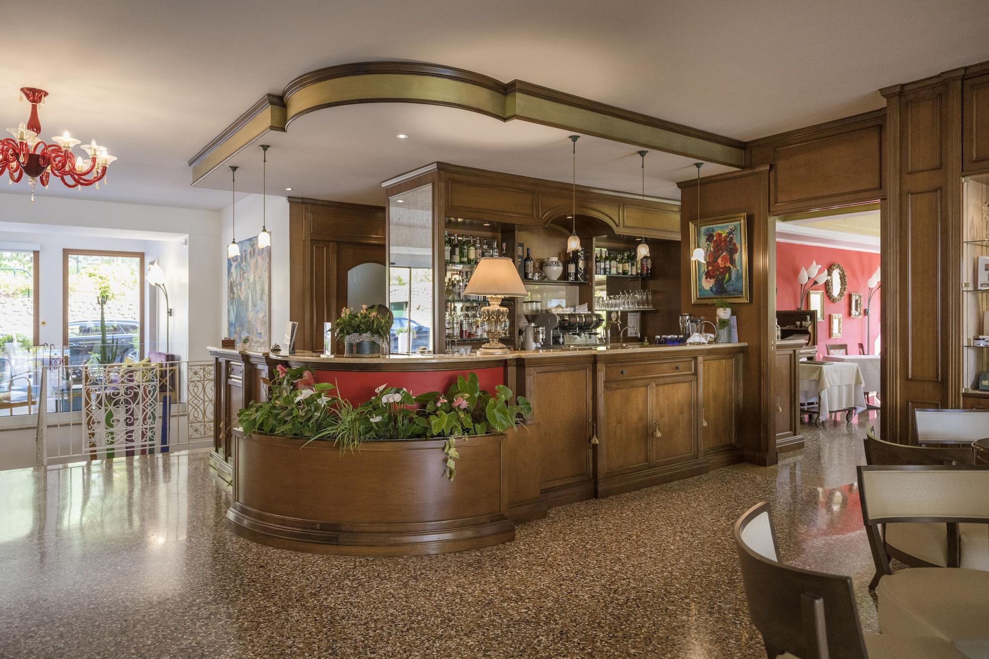 Vista Lobby Villa Madrina Lovely and Dynamic Hotel