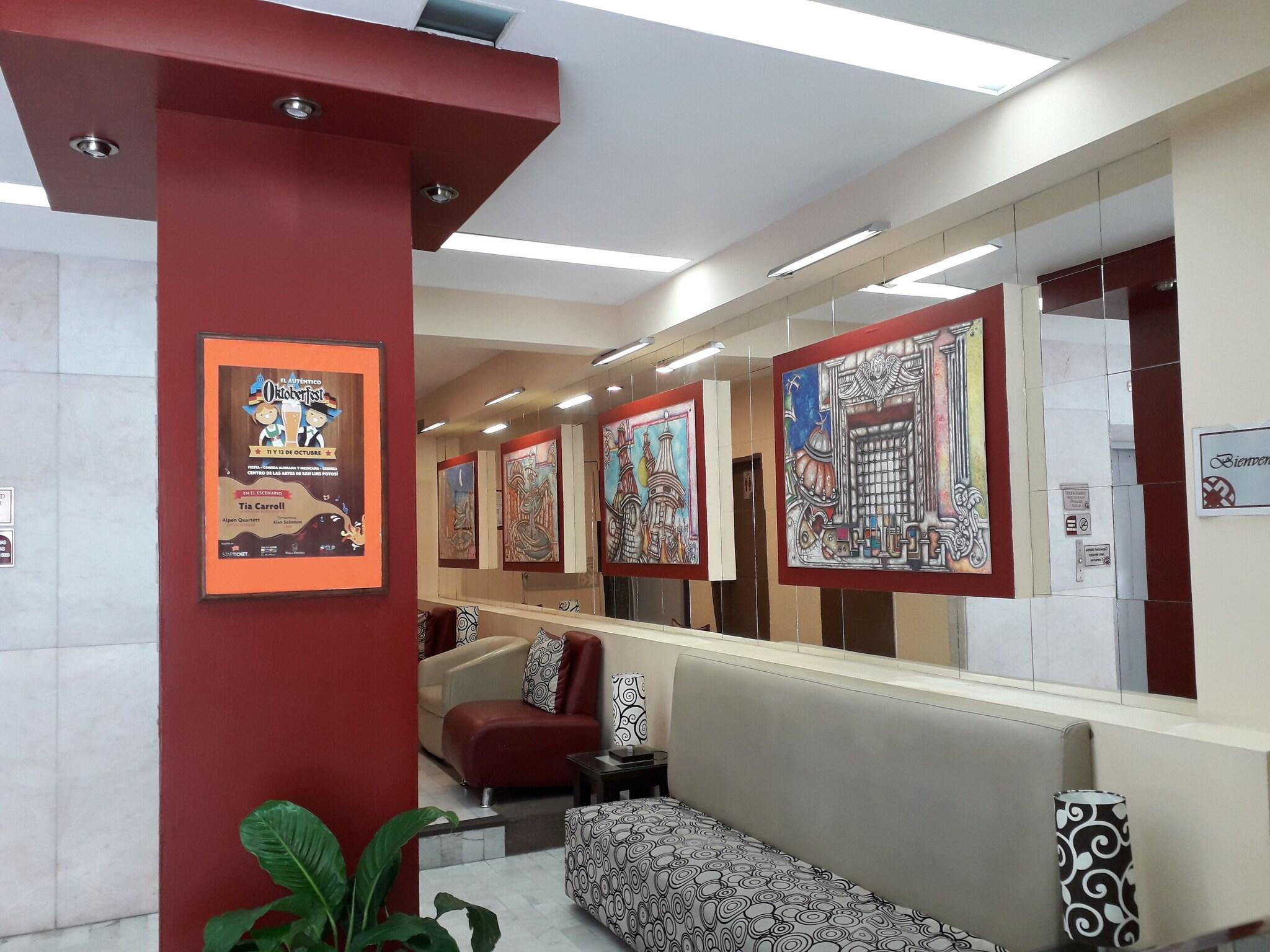 Vista Lobby Hotel Napoles