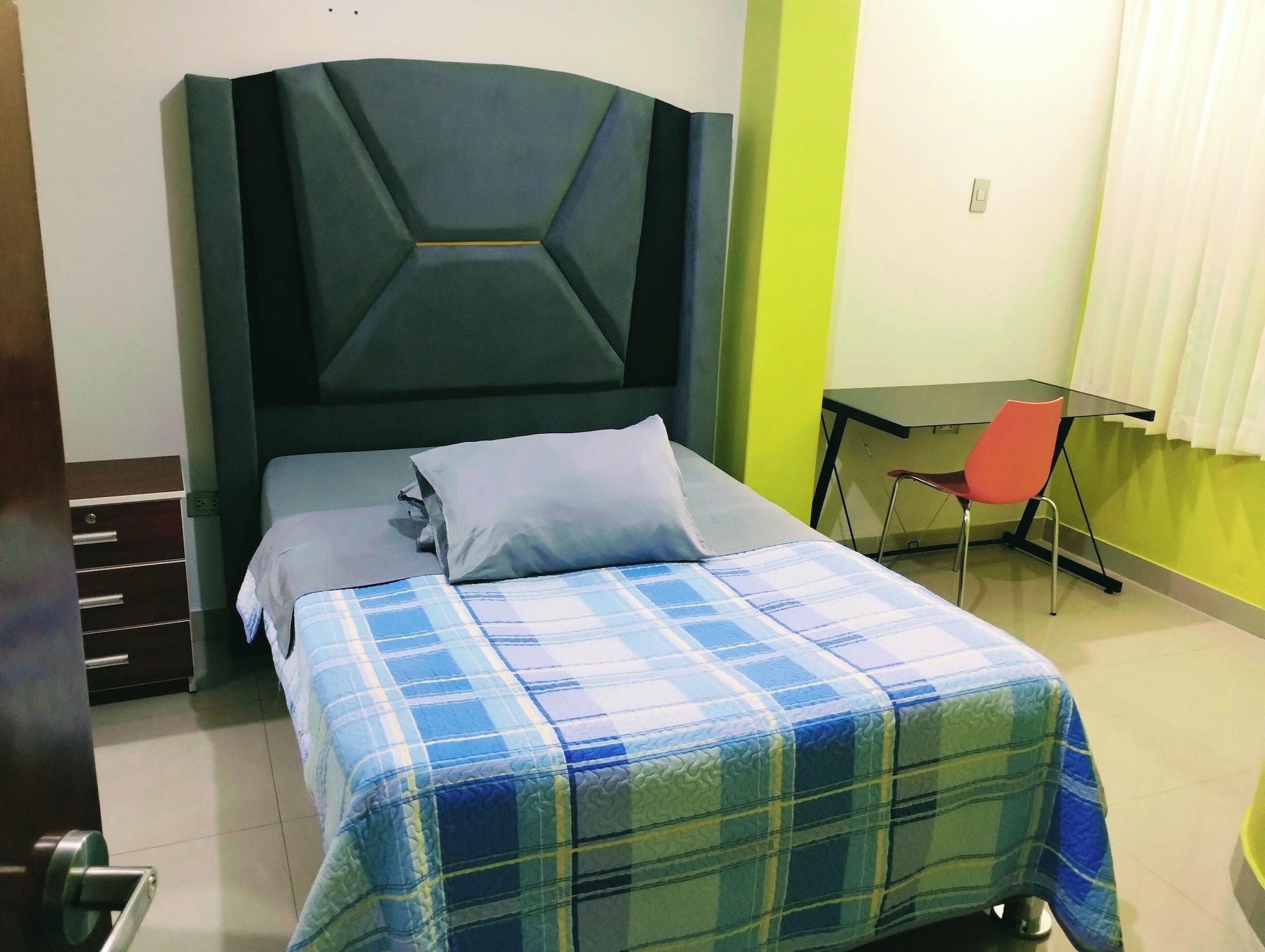 Habitación Hostal TOSCANO SUITES