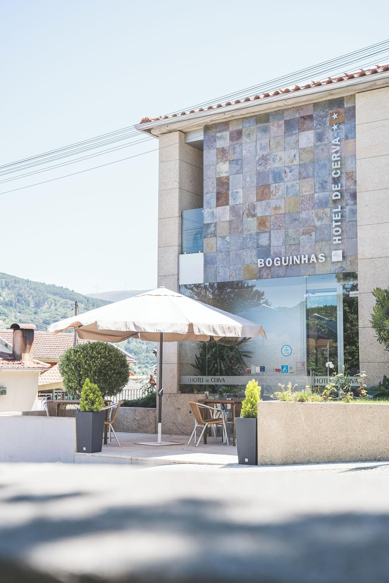 Vista Exterior Hotel de Cerva