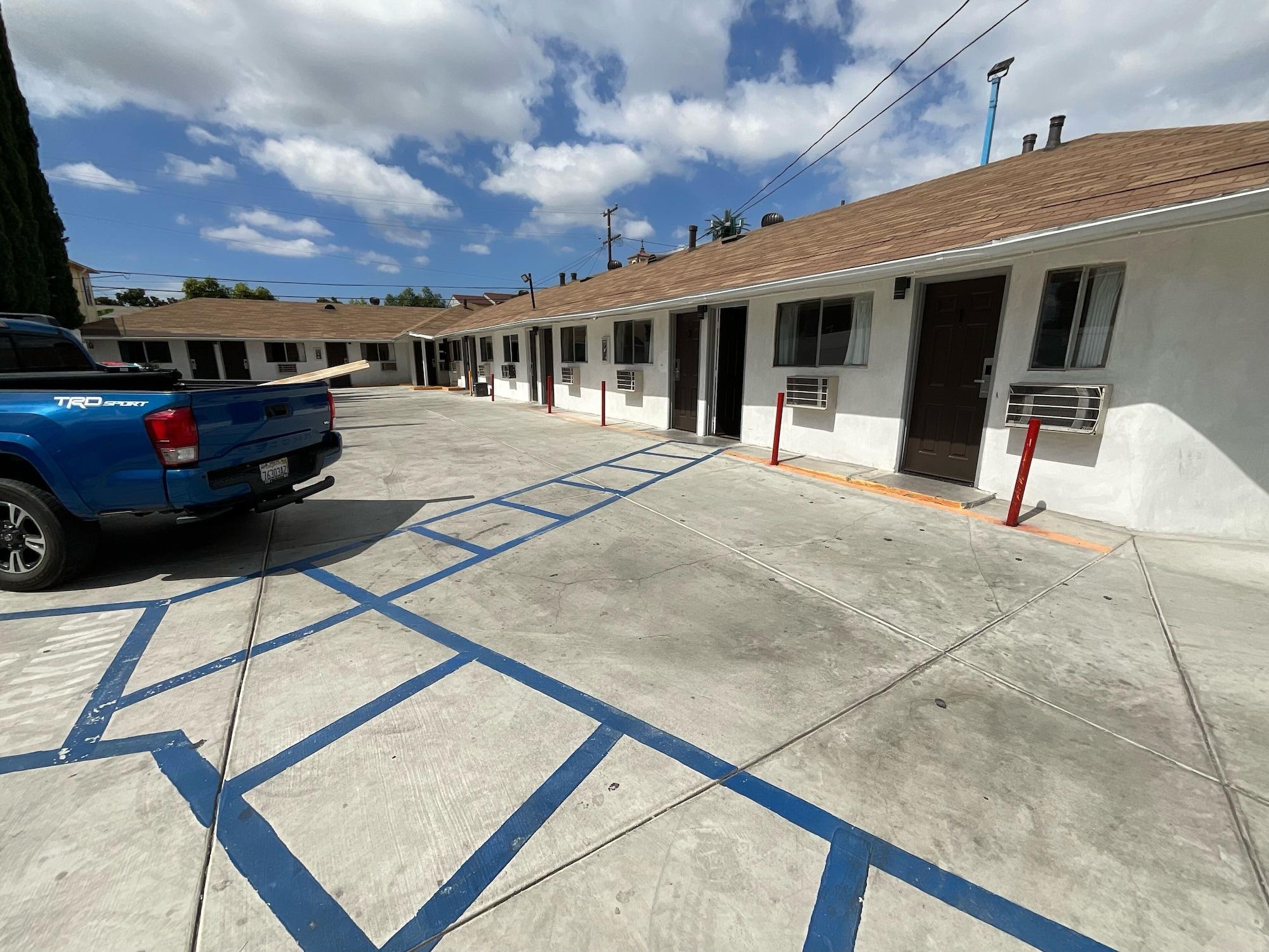 Vista Exterior State Motel