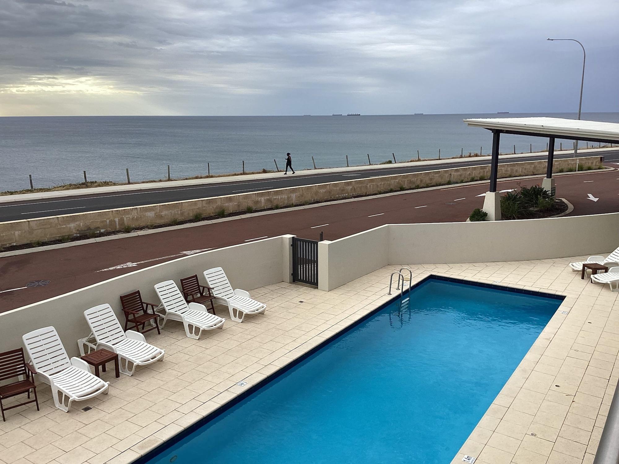 Vista Exterior Bunbury Seaview Apartments