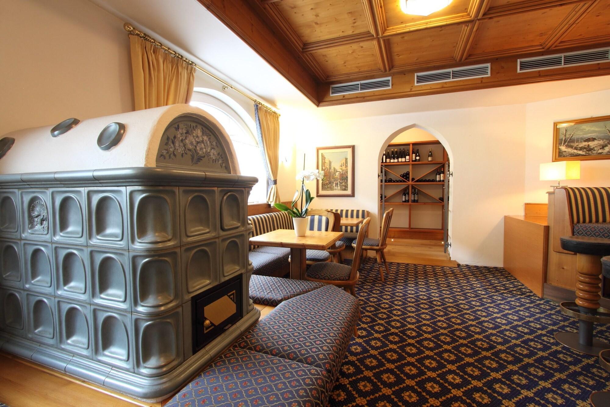 Vista Lobby Hotel Fanes Suite e SPA