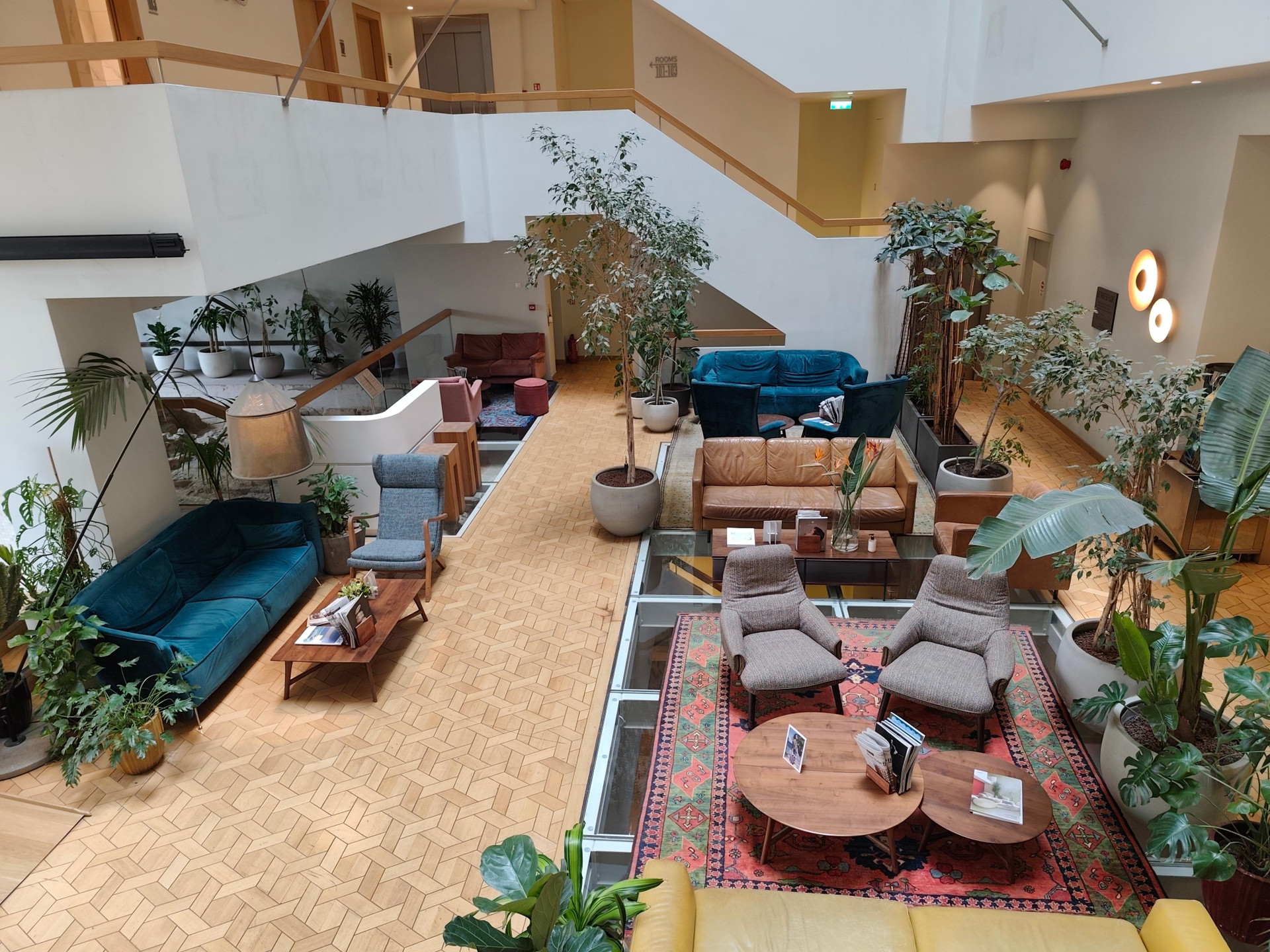 Vista Lobby COCO-MAT Athens BC