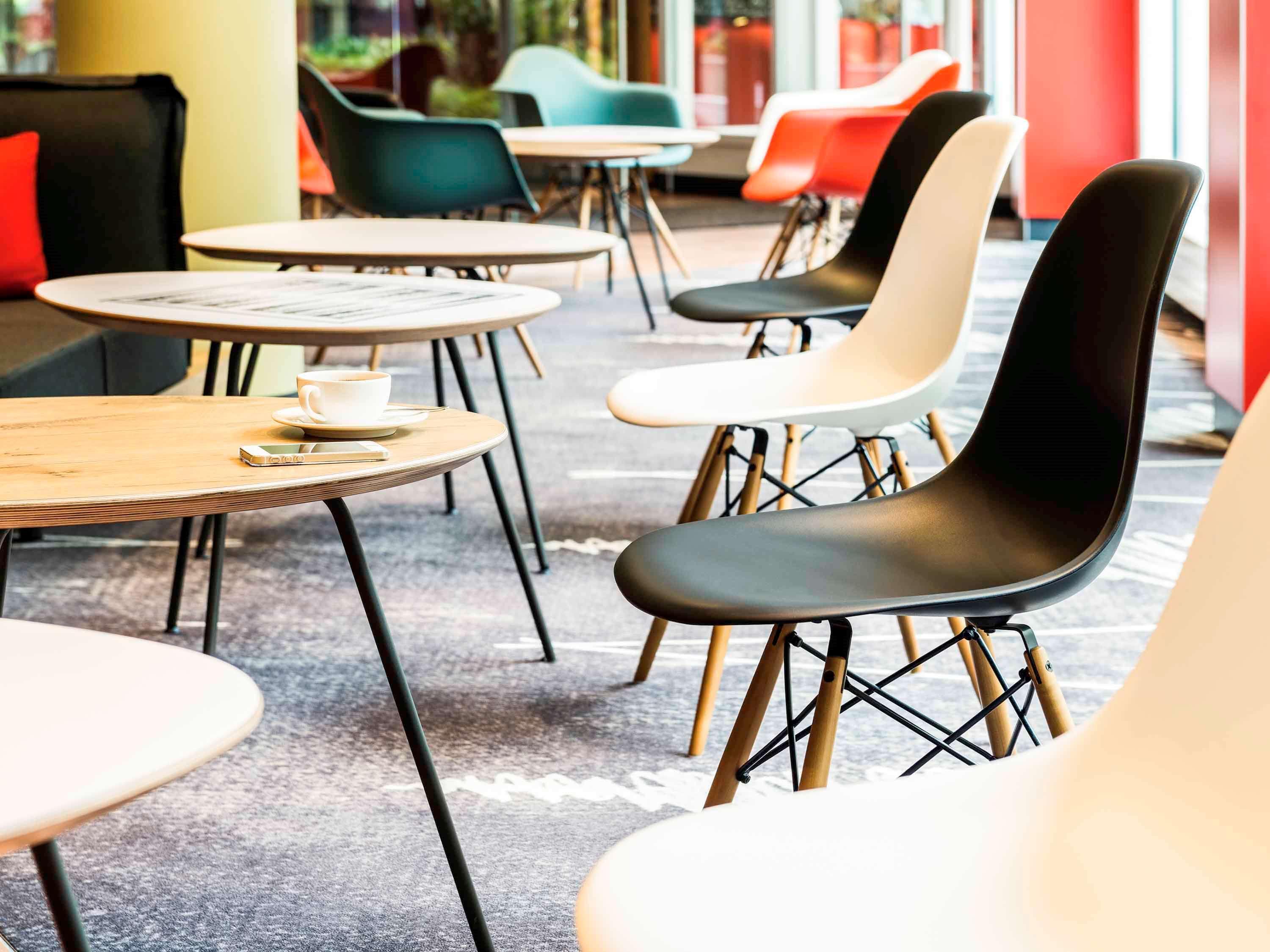 Bar/Salón ibis Muenchen Parkstadt Schwabing