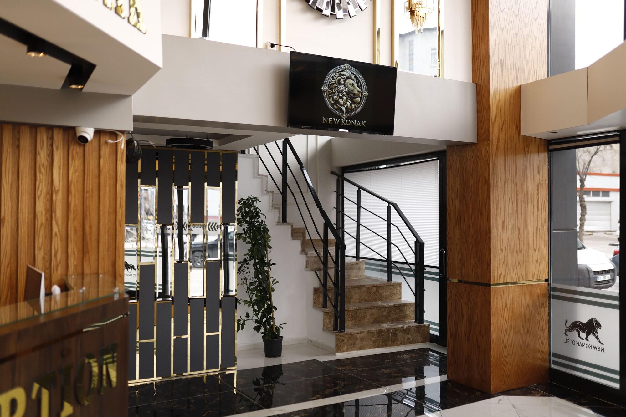 Vista Lobby New Konak Hotel