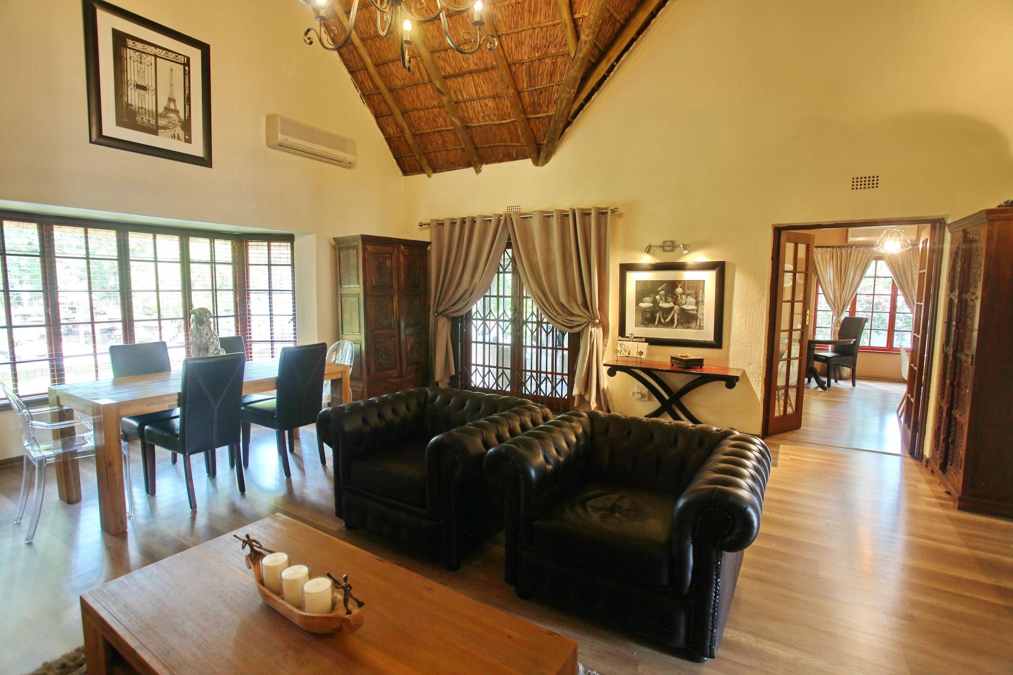 Vista Lobby Villa D'or Guest House