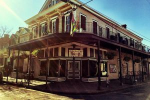 Pacote - Royal Street Inn and R Bar
