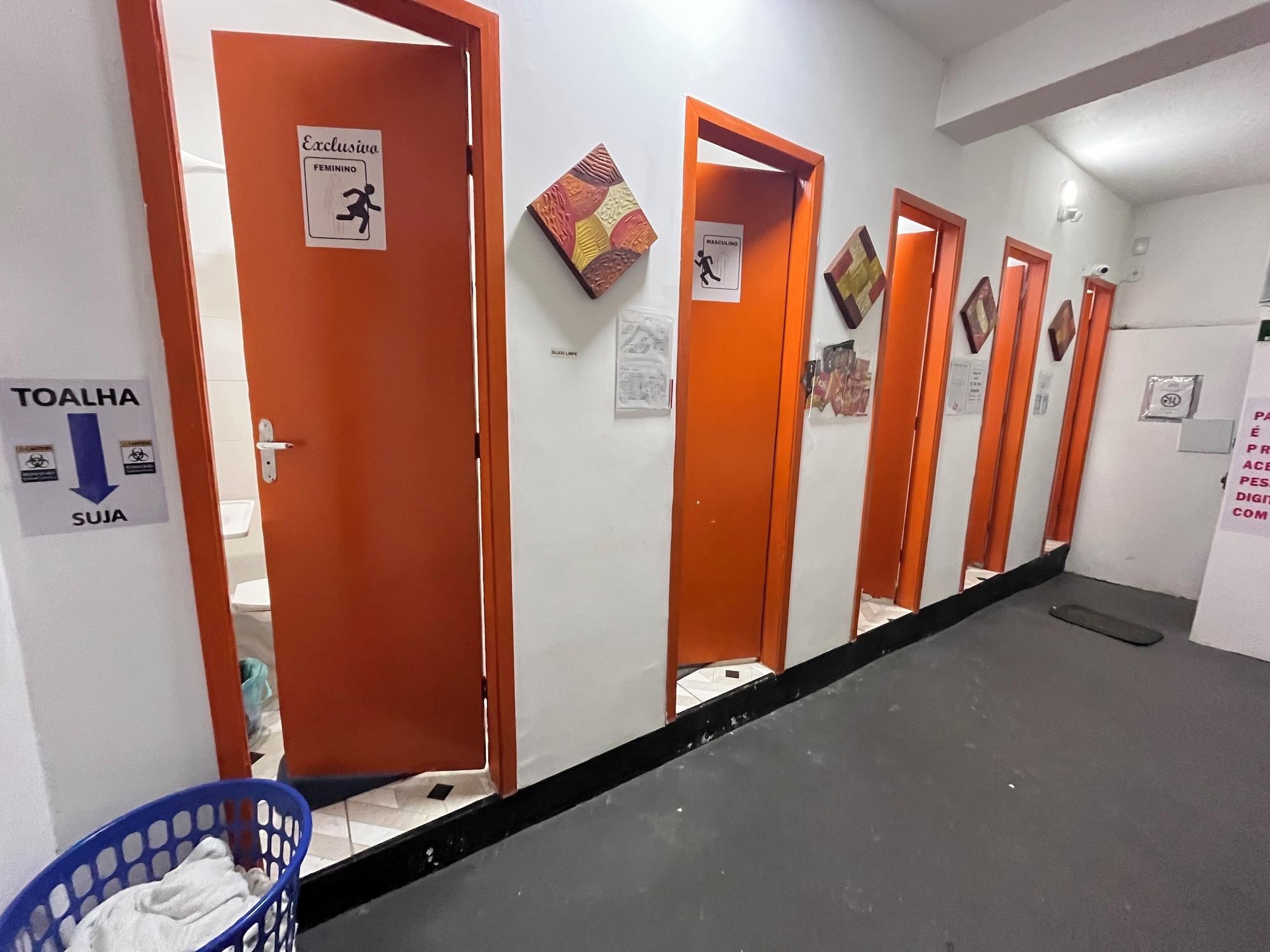 Comodidades do quarto Coachhostel7