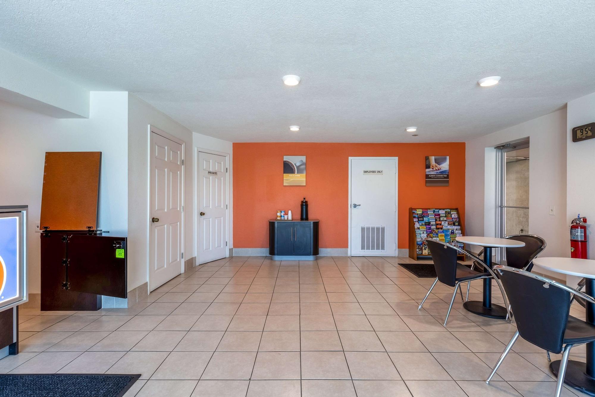 Bar/Salón Motel 6 Houston, TX - East