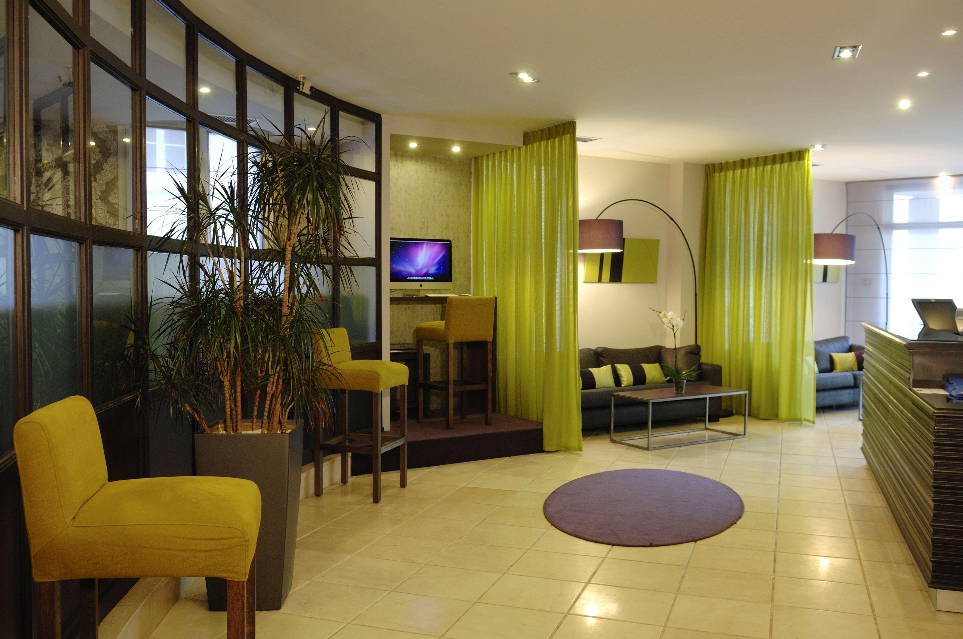 Vista Lobby Best Western Hotel Du Pont Wilson
