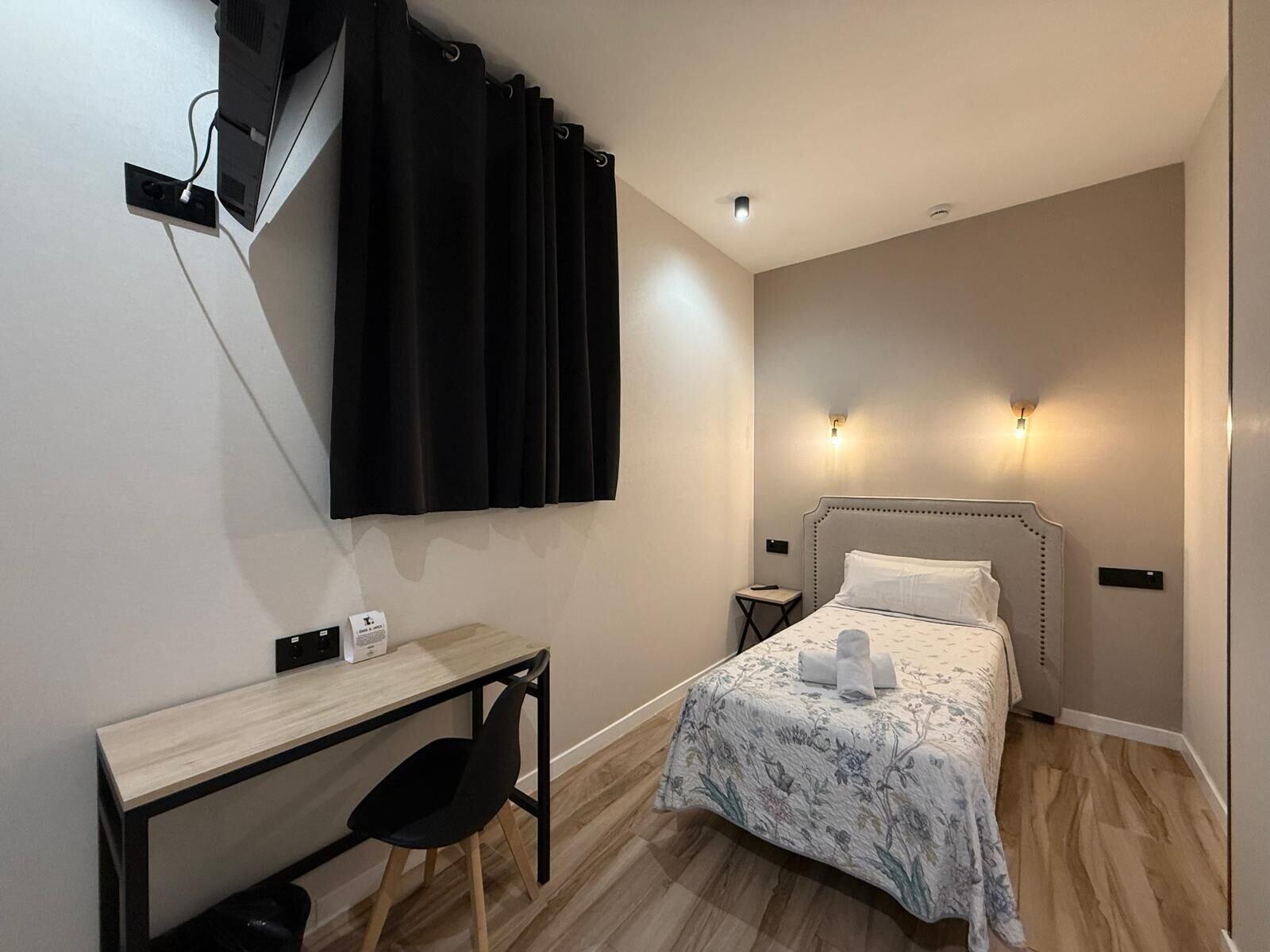 Varios CC Opera Suites