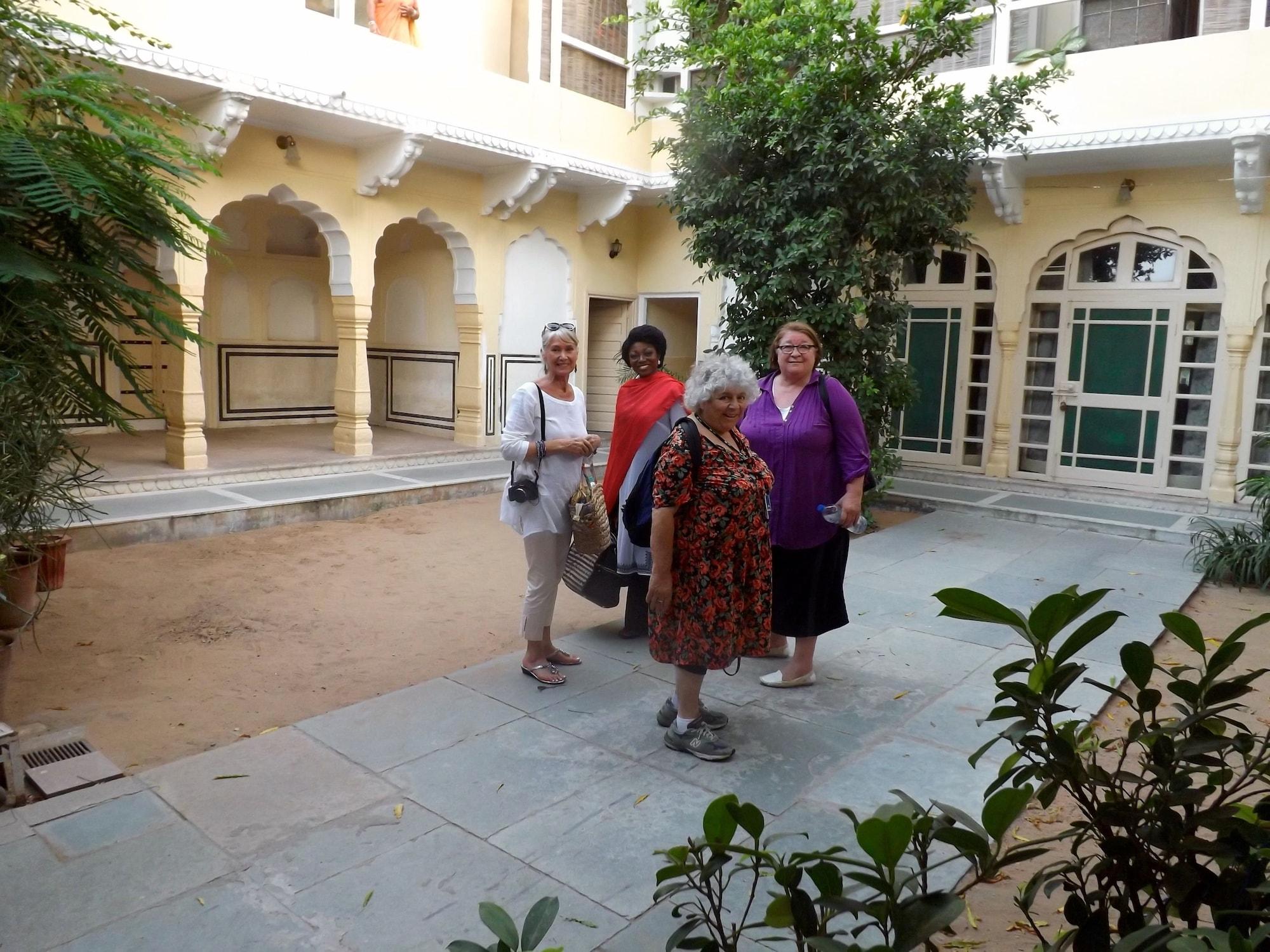 Varios Khatu Haveli