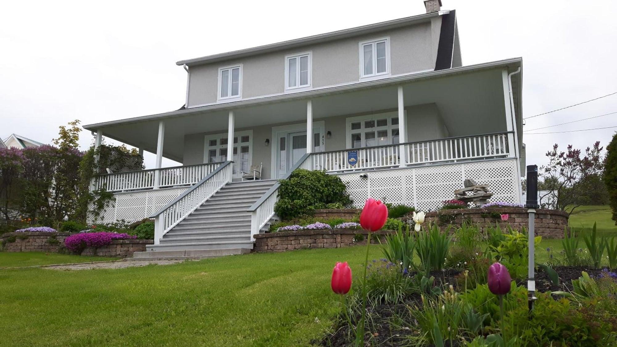 Vista Exterior Maison des Lilas