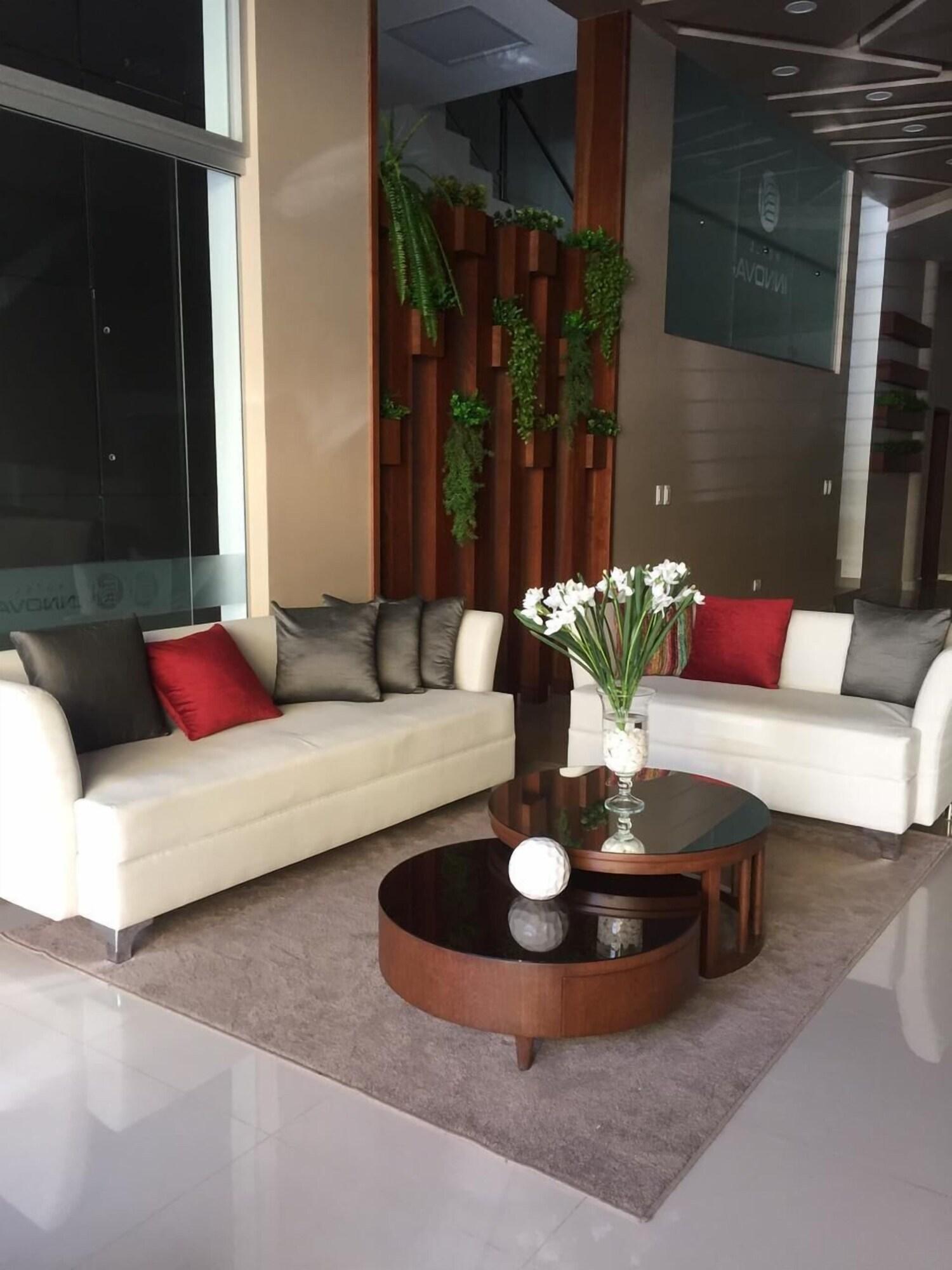 Vista Lobby HOTEL INNOVA