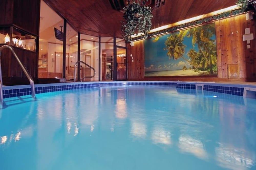 Varios Sybaris Pool Suites Mequon