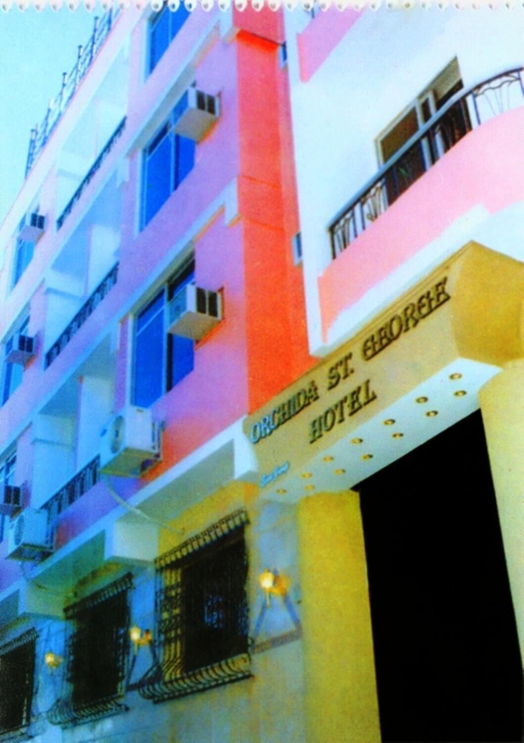 Vista Exterior Orchida St. George Hotel